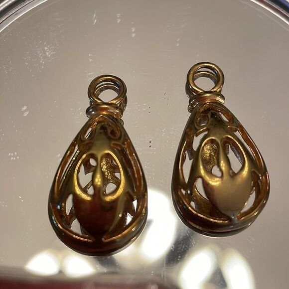 Gold tear drop pendants for interchangeable post dangle earrings/no posts - Picture 1 of 6